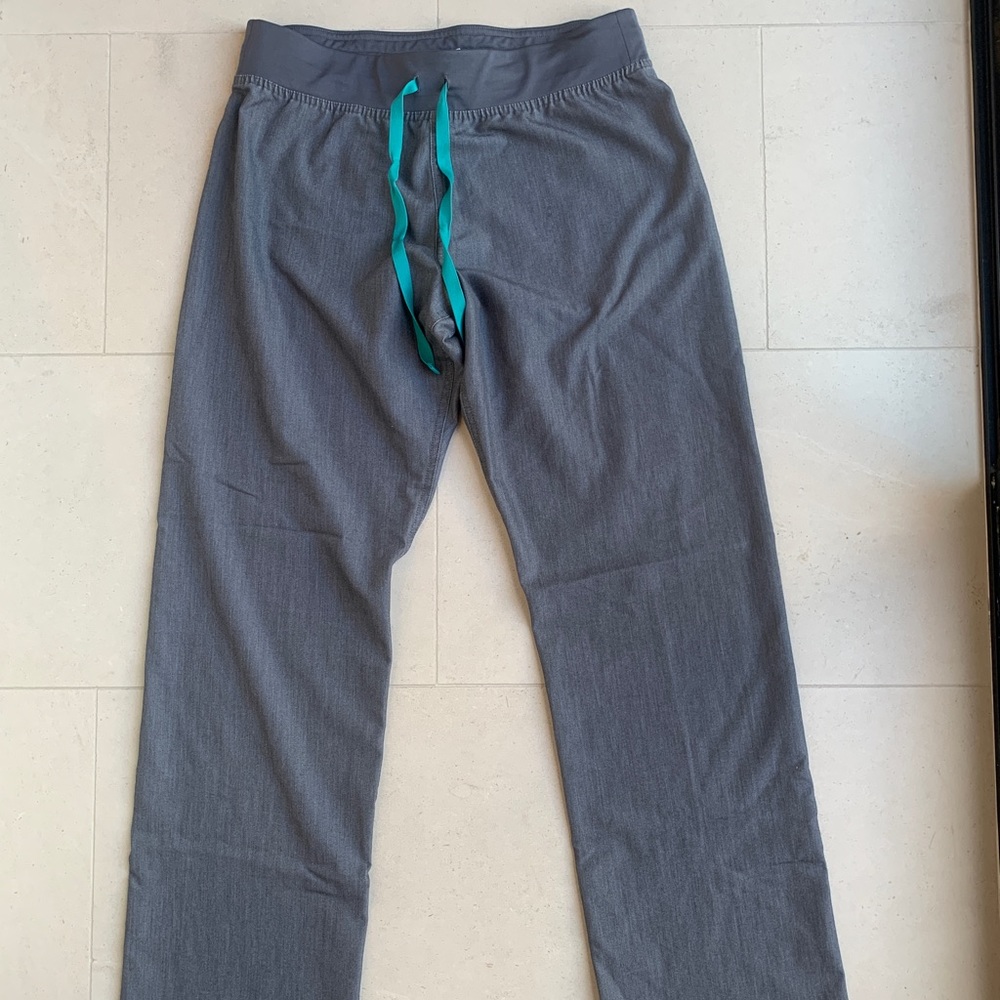 Figs Technical Collection Size Small Grey Scrub Pants